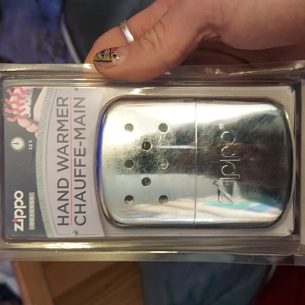 New in box zippo hand warmer